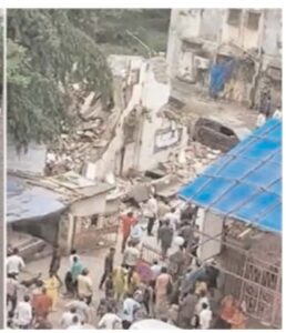 मुंबई के बोरीवली वेस्ट के साईंबाबा नगर में एक 4 मंजिला इमारत धवस्त